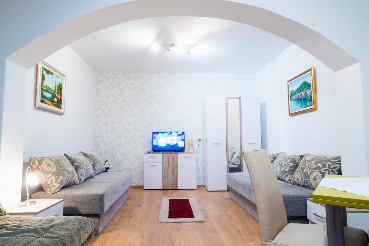 Apartmani Slavica ヤゴディナ エクステリア 写真
