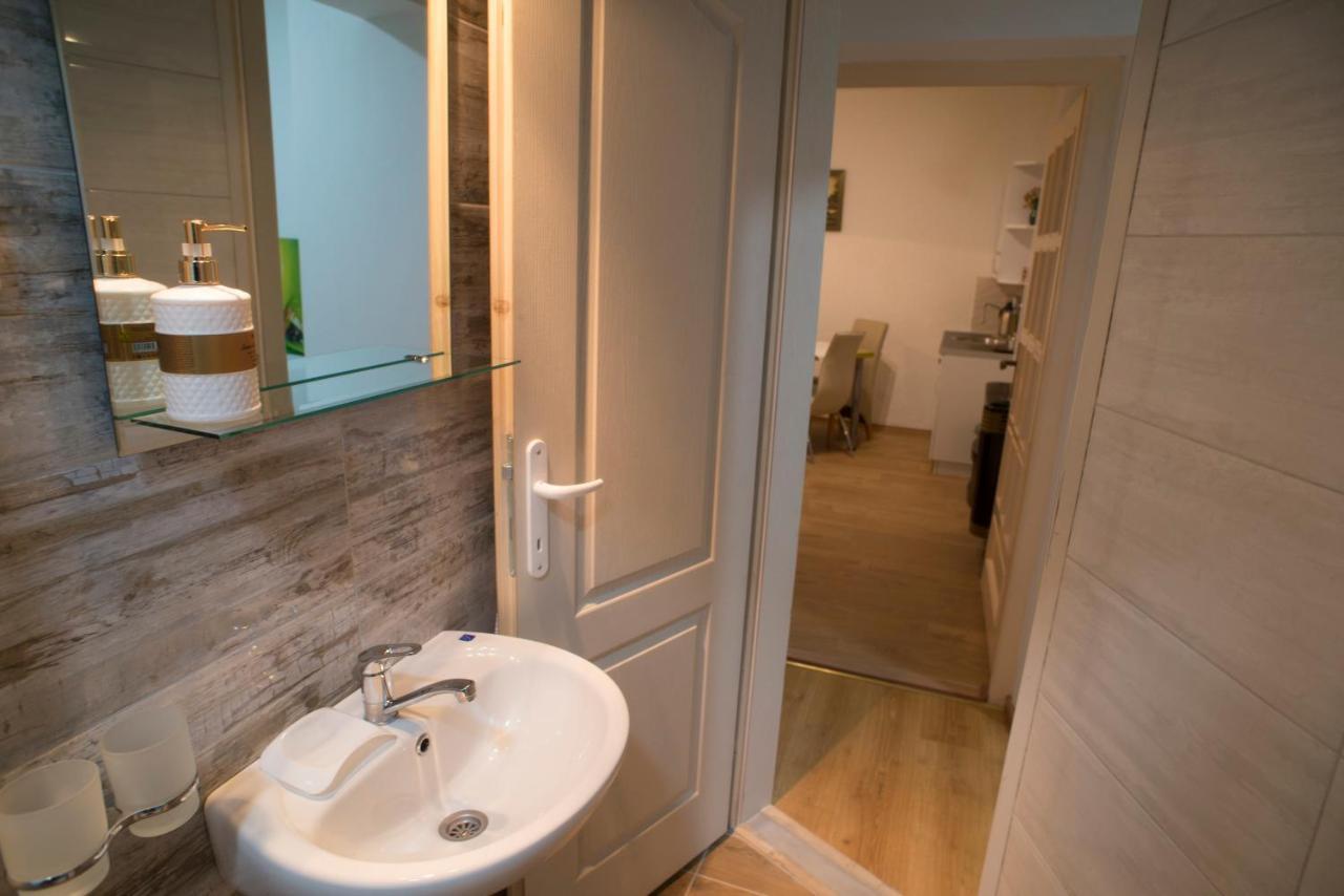 Apartmani Slavica ヤゴディナ エクステリア 写真